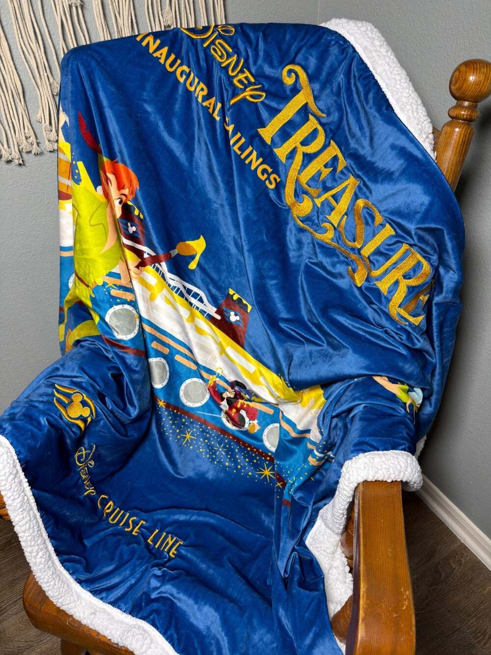 Disney Treasure Cruise Line Inaugural Sailings Sherpa Fleece Blanket Peter Pan